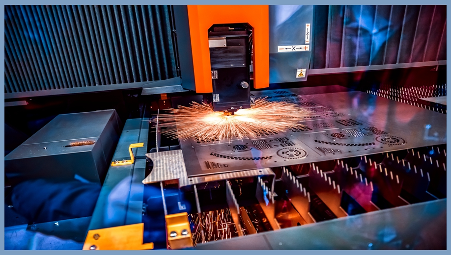 �����и��