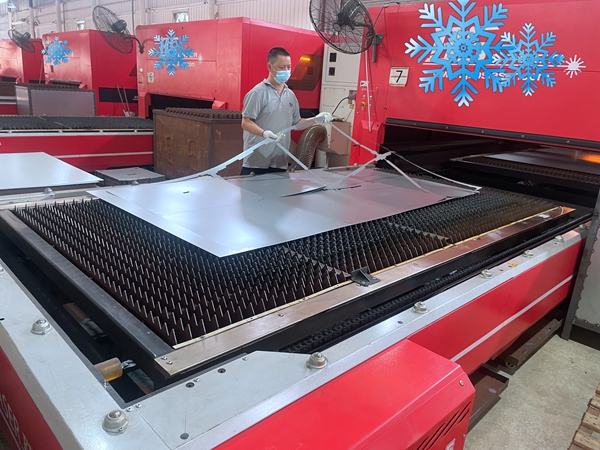 拉菲国际钣金厂